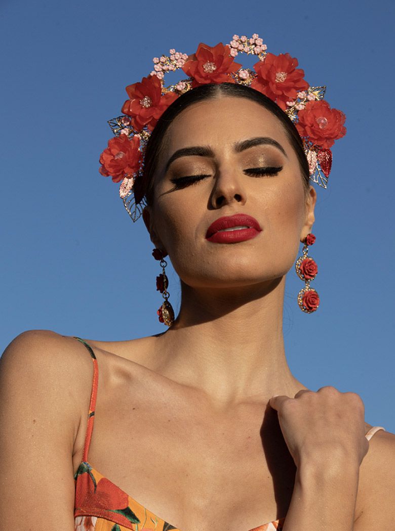 Race Day Crowns Rental 