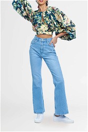 Hire Harlow top for casual wear.